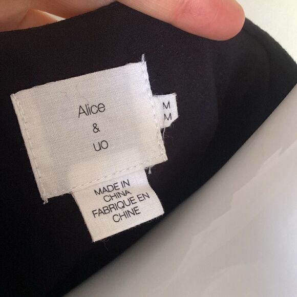 Urban Outfitters Black Satin Demy Long-Sleeve Romper Size Medium - Picture 8 of 15